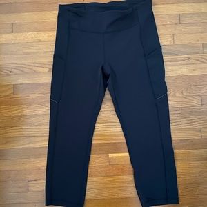 Black LuluLemon Leggings 3/4 length